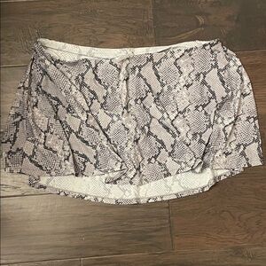 SKIMS Snake Print Skirt - Black and Cream
